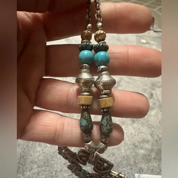 Cross beaded necklace. Gorgeous metals and beads - Picture 4 of 4